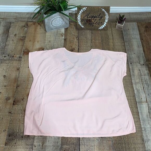 Solitaire Embroidered Short Sleeve Tunic Peach Multi Color Embroidery detail - Picture 3 of 9